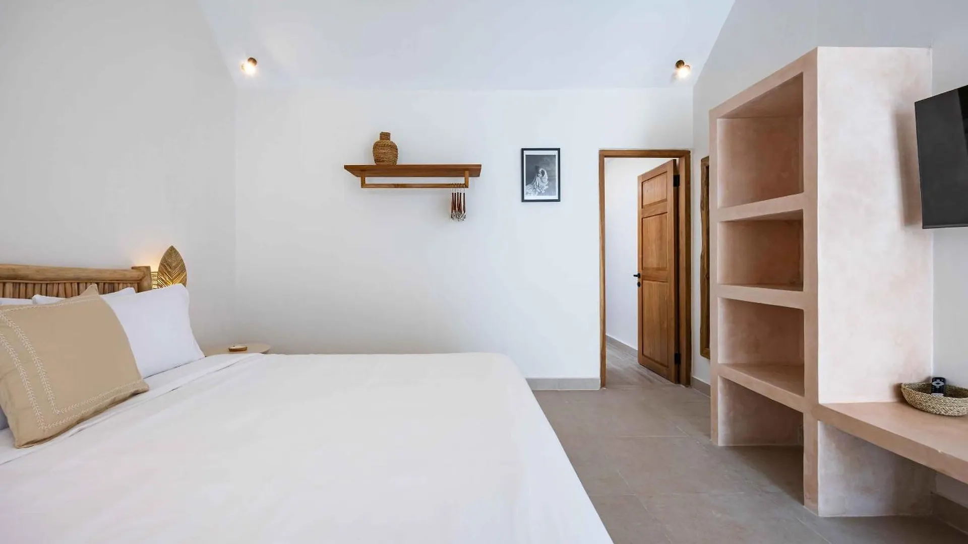 Villa Casa Kokoon - New Bright & Quiet 2Br Mertanadi Seminyak With Private Pool And Parking Indonesia