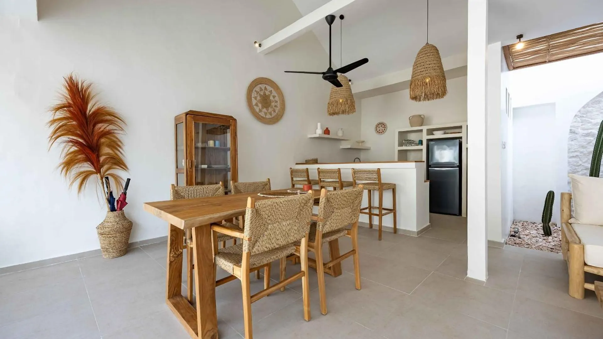 Casa Kokoon - New Bright & Quiet 2Br Mertanadi Seminyak With Private Pool And Parking Villa